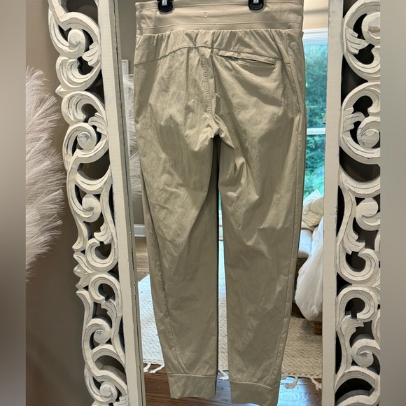 Women’s ATHLETA Trekkie North khaki joggers- Size 6 TALL - Picture 7 of 10
